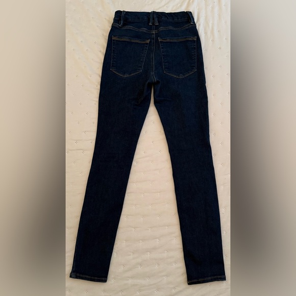 Good American ~ Skinny Jeans - Picture 2 of 3